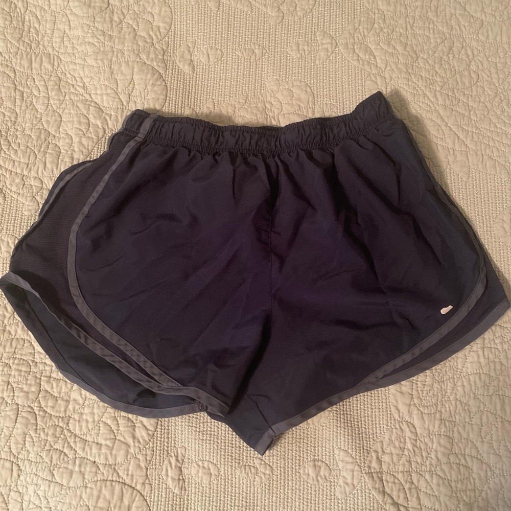 Nike Women’s Dri-FIT Tempo Running Shorts